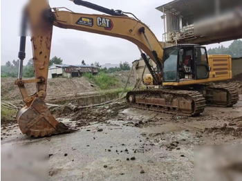 Гусеничный экскаватор CATERPILLAR 336