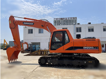 Гусеничный экскаватор DOOSAN DH220LC-7