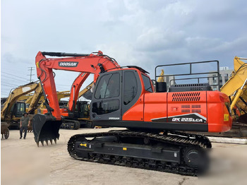 Гусеничный экскаватор DOOSAN DX225LC