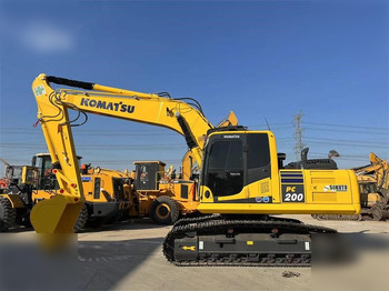Гусеничный экскаватор KOMATSU PC200-8