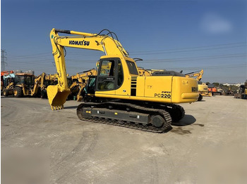 Гусеничный экскаватор KOMATSU PC220-6