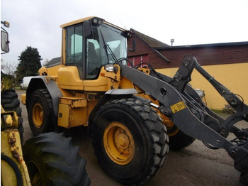 Колёсный погрузчик VOLVO L60F