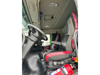 Самосвал Volvo FM 8*4: фото 2