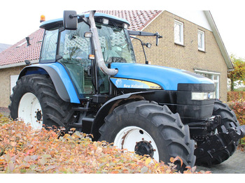 Трактор NEW HOLLAND TM