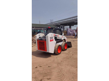 Мини-погрузчик с бортовым поворотом BOBCAT S160
