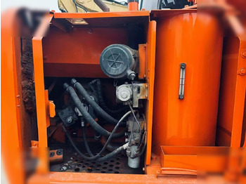 Гусеничный экскаватор HITACHI EX60-5: фото 5
