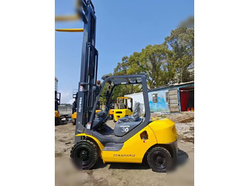 Газовый погрузчик KOMATSU