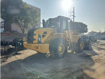 Колёсный погрузчик VOLVO