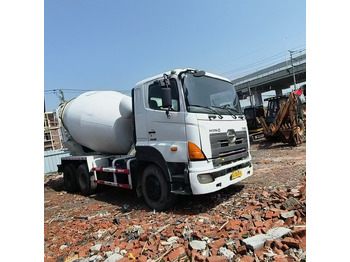 Грузовик-цистерна HINO 700: фото 2 Грузовик-цистерна HINO 700: фото 2