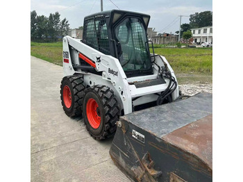 Мини-погрузчик с бортовым поворотом BOBCAT S160