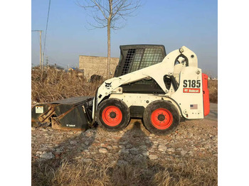 Мини-погрузчик с бортовым поворотом BOBCAT S16