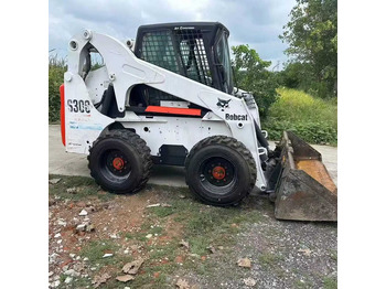 Мини-погрузчик с бортовым поворотом BOBCAT S300