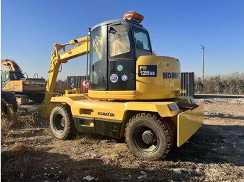 Колёсный экскаватор KOMATSU PC128