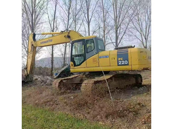 Гусеничный экскаватор KOMATSU PC220-7