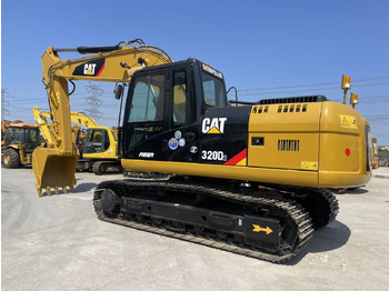 Гусеничный экскаватор CATERPILLAR 320D