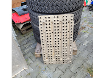 : фото в шапке страницы