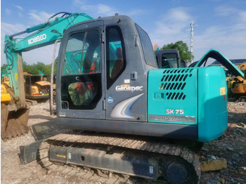 Гусеничный экскаватор KOBELCO