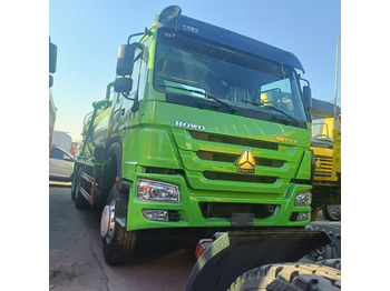 Ассенизатор SINOTRUK