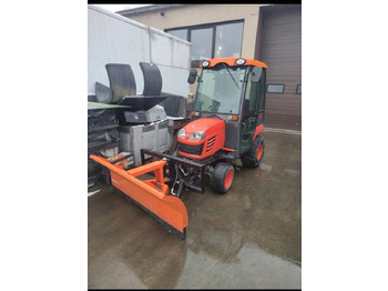 Коммунальный трактор Kubota BX350 4x4 Traktorek komunalny kosiarka pług piaskarka pełen osprzęt: фото 3 Коммунальный трактор Kubota BX350 4x4 Traktorek komunalny kosiarka pług piaskarka pełen osprzęt: фото 3