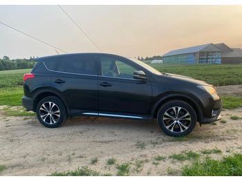 Внедорожник TOYOTA