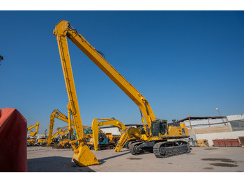 Гусеничный экскаватор KOMATSU