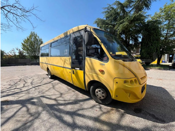 Школьный автобус IVECO