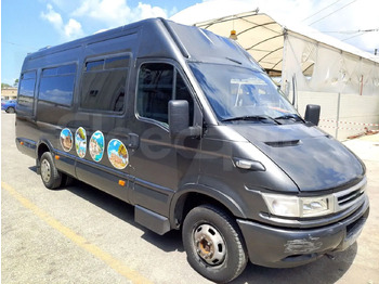 Микроавтобус IVECO Daily