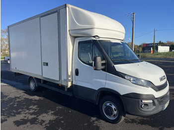 Фургон с закрытым кузовом IVECO Daily
