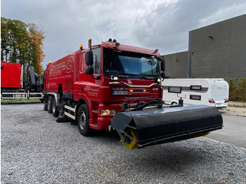 Подметально-уборочная машина