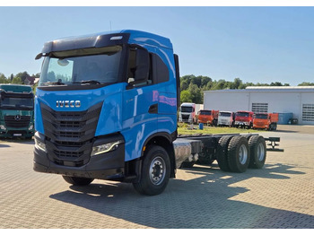 Грузовик-шасси IVECO S-WAY