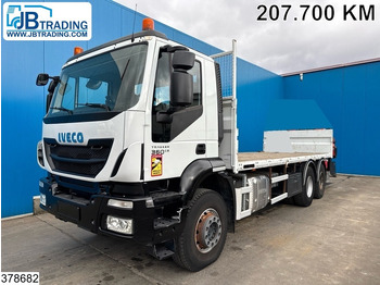 Грузовик бортовой/ Платформа IVECO Trakker