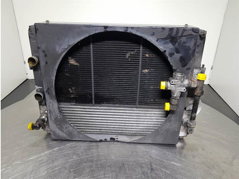 : фото в шапке страницы