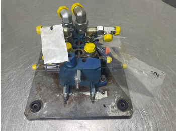 : фото в шапке страницы