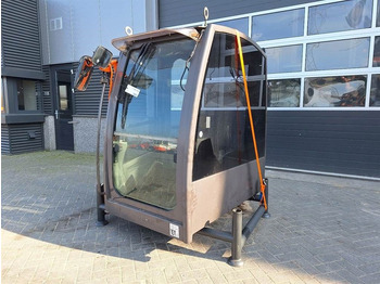 : фото в шапке страницы