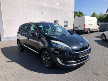 Пассажирский фургон RENAULT