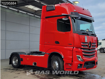 Тягач Mercedes-Benz Actros 1858 4X2 GigaSpace Retarder 2xTanks Leather Standairco PPC Navi ACC Euro 6: фото 3 Тягач Mercedes-Benz Actros 1858 4X2 GigaSpace Retarder 2xTanks Leather Standairco PPC Navi ACC Euro 6: фото 3