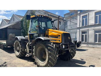 Трактор JCB