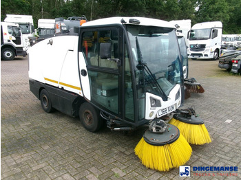 Johnston C202 compact street sweeper в лизинг Johnston C202 compact street sweeper: фото 2 Johnston C202 compact street sweeper в лизинг Johnston C202 compact street sweeper: фото 2
