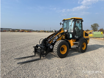 Колёсный погрузчик JCB 409