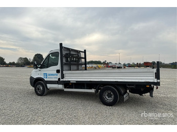 Малотоннажный бортовой грузовик IVECO Daily