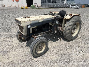 Трактор LAMBORGHINI