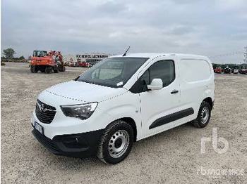 Грузовик с закрытым кузовом OPEL