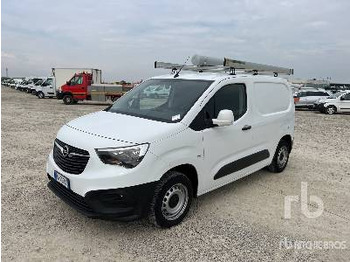 Грузовик с закрытым кузовом OPEL