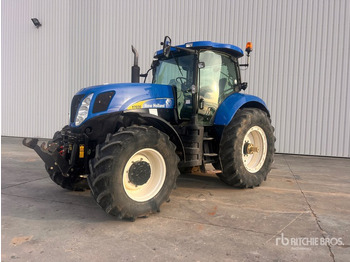 Трактор NEW HOLLAND T7000