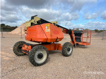 Коленчатый подъемник JLG