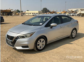 Легковой автомобиль NISSAN