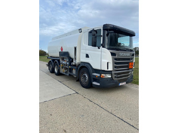 : фото в шапке страницы