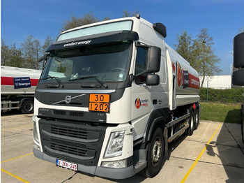 Грузовик-цистерна VOLVO FM