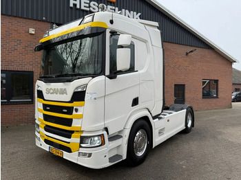 Тягач SCANIA R 450
