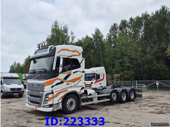 Грузовик-шасси VOLVO FH16 650